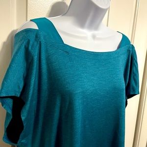 Columbia Cold Shoulder Athletic Wear Top - 1X